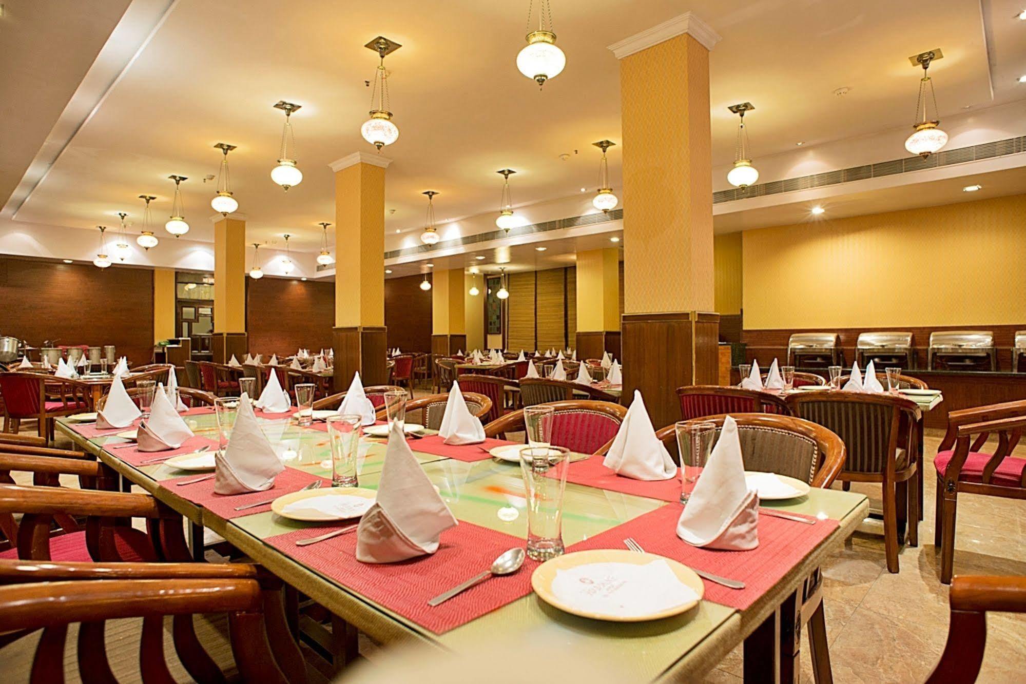 Hotel Jaipur Palace Kültér fotó
